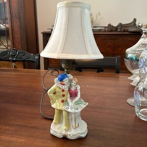 Darling post war figurine lamp.